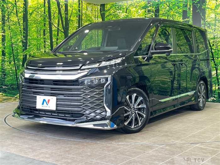 2022 Toyota Voxy