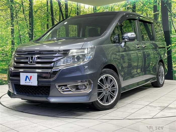 2013 Honda Step WGN