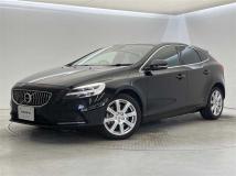 2018 Volvo V40