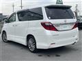 2013 Toyota Alphard