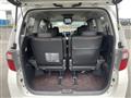 2013 Toyota Alphard