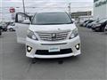 2013 Toyota Alphard