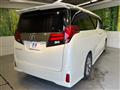 2016 Toyota Alphard