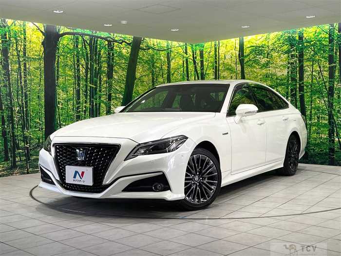 2020 Toyota Crown Hybrid