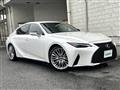 2021 Lexus IS