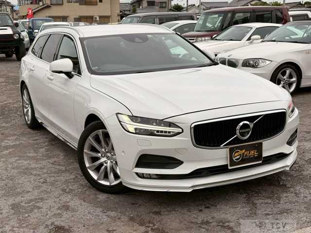 2018 Volvo V90