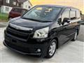 2010 Toyota Noah