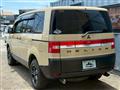 2009 Mitsubishi Delica D5