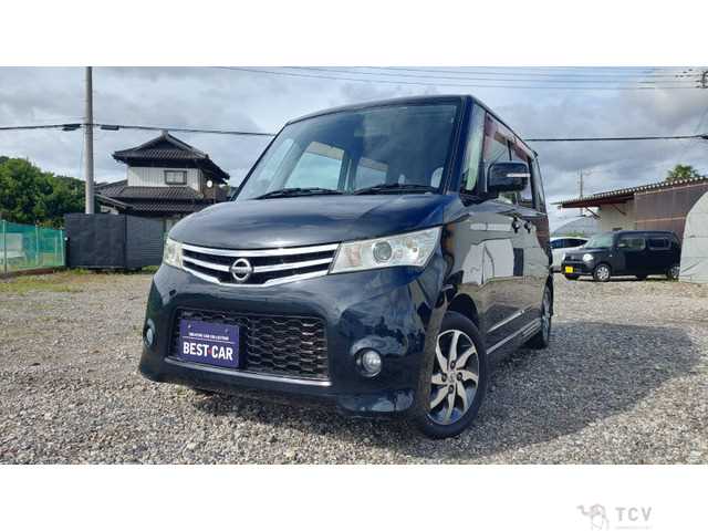 2011 Nissan ROOX
