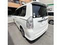 2012 Toyota Voxy