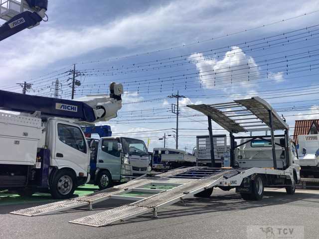2017 Mitsubishi Canter