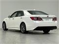 2017 Toyota Crown Hybrid