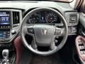 2015 Toyota Crown Hybrid