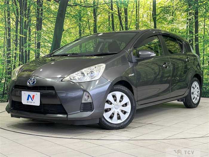 2013 Toyota AQUA