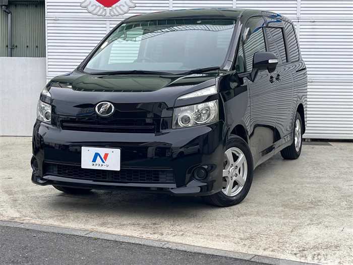2009 Toyota Voxy