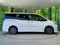 2016 Toyota Voxy