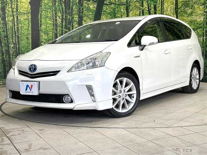 2013 Toyota PRIUS α