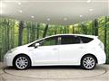2013 Toyota PRIUS α
