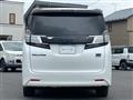 2015 Toyota Vellfire