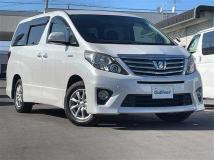 2013 Toyota Alphard Hybrid