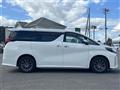 2021 Toyota Alphard Hybrid