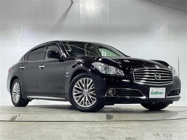 2017 Nissan Cima