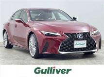 2021 Lexus IS