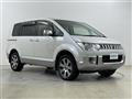 2017 Mitsubishi Delica D5