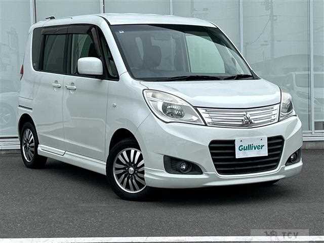2015 Mitsubishi Delica D2