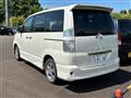 2006 Toyota Voxy