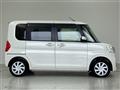 2017 Daihatsu Tanto