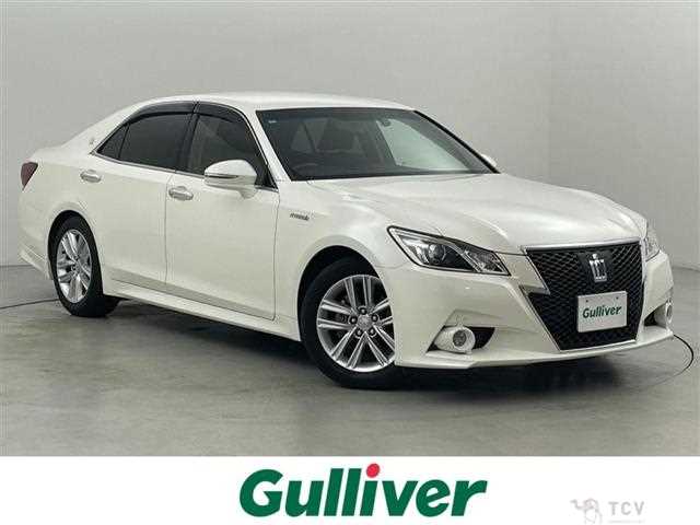 2015 Toyota Crown Hybrid