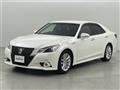 2015 Toyota Crown Hybrid