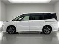 2022 Toyota Voxy