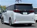 2023 Toyota Alphard Hybrid