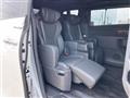 2023 Toyota Alphard Hybrid