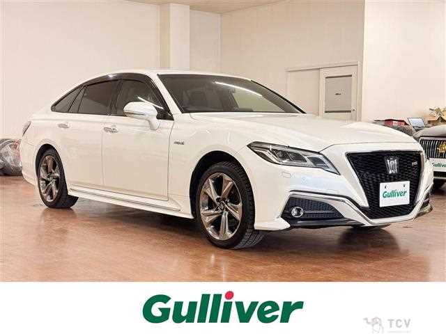 2019 Toyota Crown Hybrid