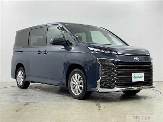 2022 Toyota Voxy