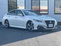 2019 Toyota Crown Hybrid