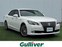 2017 Toyota Crown Majesta