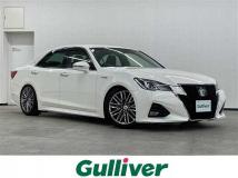 2016 Toyota Crown Hybrid