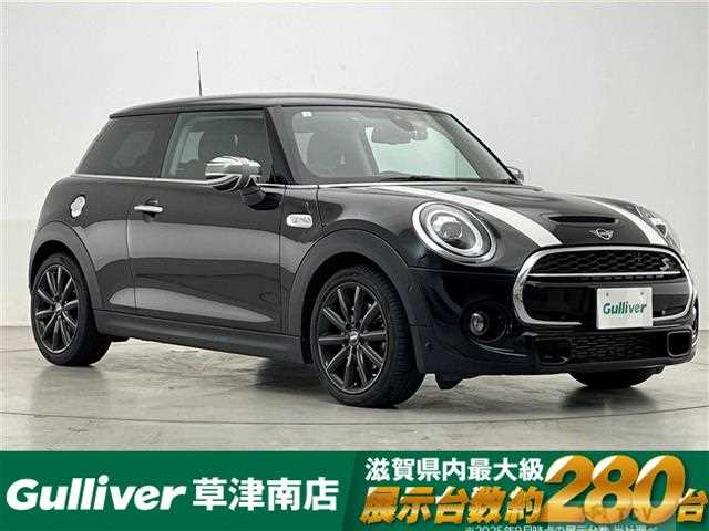 2021 BMW MINI