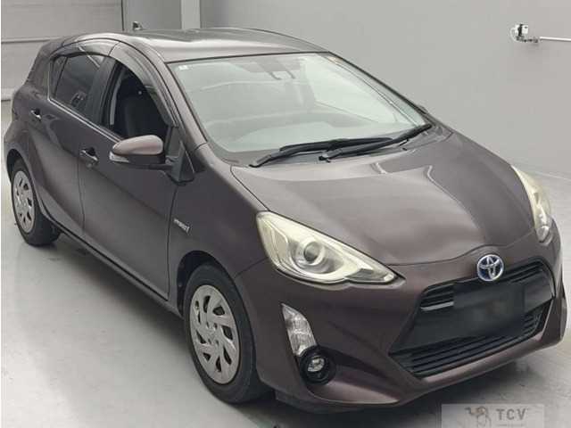2016 Toyota AQUA