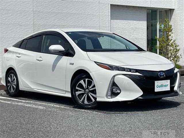 2018 Toyota Prius PHV