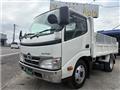 2010 Hino Dutro