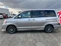 2005 Toyota Voxy