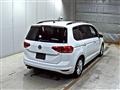 2016 Volkswagen Golf Touran