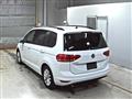 2016 Volkswagen Golf Touran