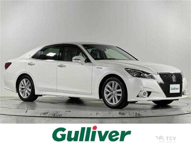 2014 Toyota Crown Hybrid