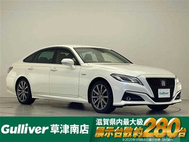 2020 Toyota Crown Hybrid